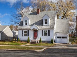 19 Roosevelt Ave, Springfield, MA 01118
