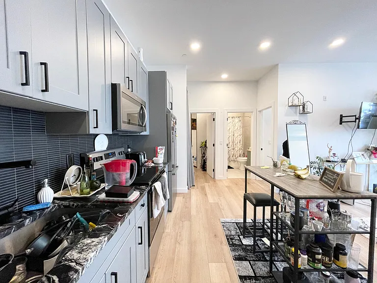 1309 N Hope St #1 — Photo 2