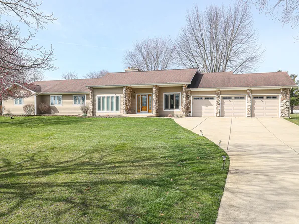 6N014 Chambellan Ln, Wayne, IL 60184