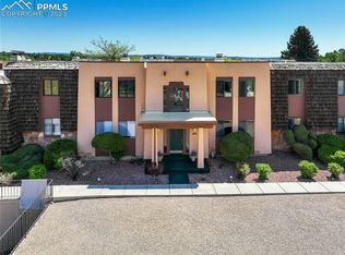 2905 Mesa Rd APT B, Colorado Springs, CO 80904