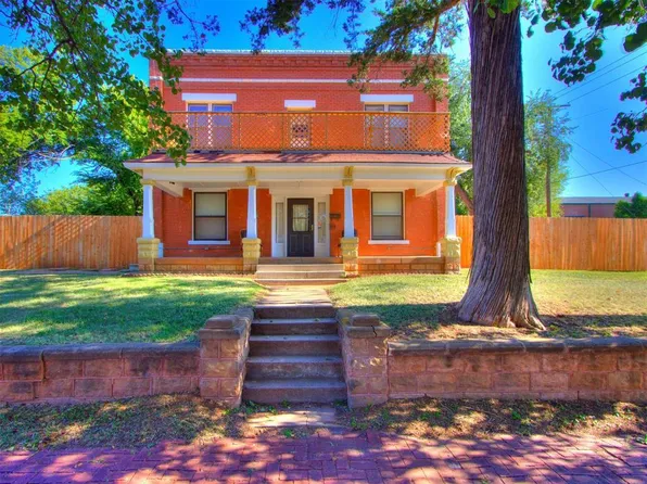 316 W Vilas Ave, Guthrie, OK 73044