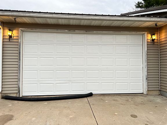 2nd image of 28551 Clary Ln