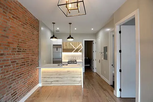 Rented by Yaffa Realty LLC | media 15