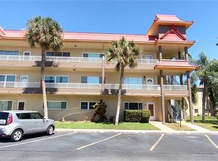 2402 Ecuadorian Way APT 20, Clearwater, FL 33763