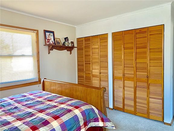 4th image of 590 Eldon Dr