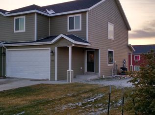 5817 Venessa Ave, Williston, ND 58801
