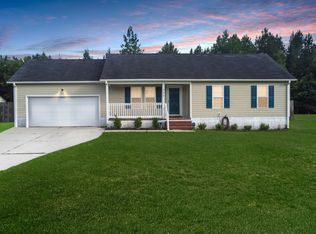 302 Freedom Ct, Jacksonville, NC 28540