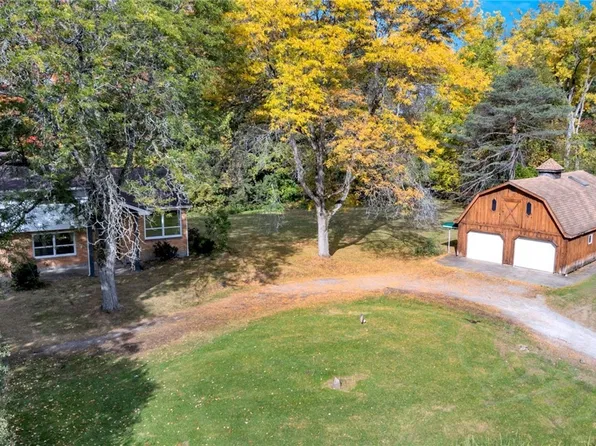 4528 Duerr Rd, Orchard Park, NY 14127