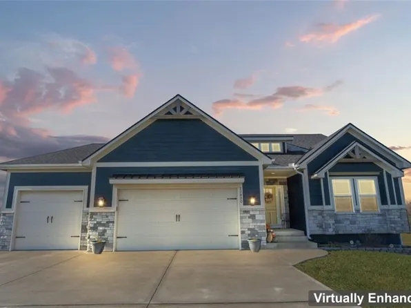 22820 S Bethel Rd, Pleasant Hill, MO 64080