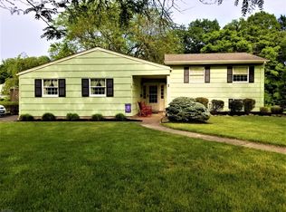 1 Macafee Rd, Somerset, NJ 08873