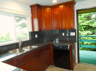 1010 S 102nd St, Seattle, WA 98168
