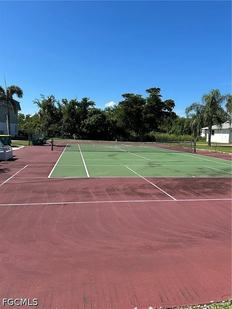 2 bed, 2.0 bath, 929 sqft, $1,750 — Photo 4
