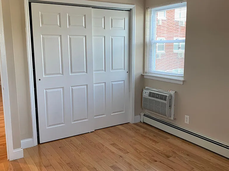 Heritage House Apartments — Photo 71