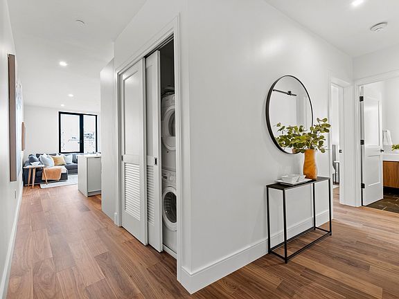 2nd image of 1515 Commonwealth Ave #608