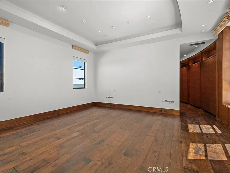 1523 Dolphin Ter — Photo 26