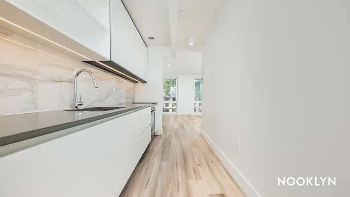 Rented by Nooklyn NYC LLC | media 15