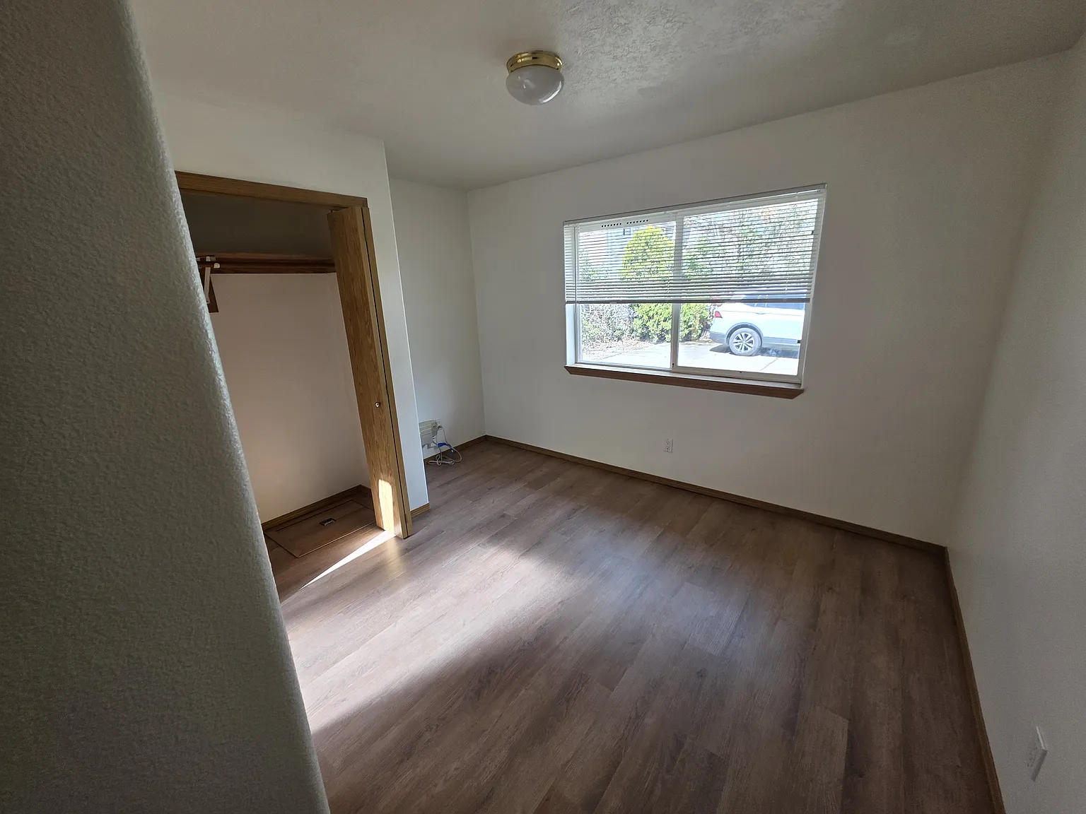 2 bed, 1200 sqft, $1,500 — Photo 4