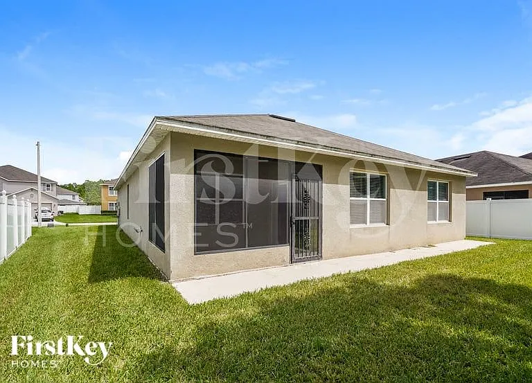 16736 Citrus Pkwy — Photo 15