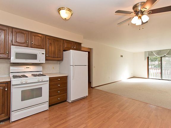 3rd image of 4545 Bekinshire Dr NW