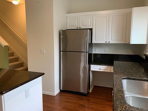5th image of 3116 164th St SW APT 2004