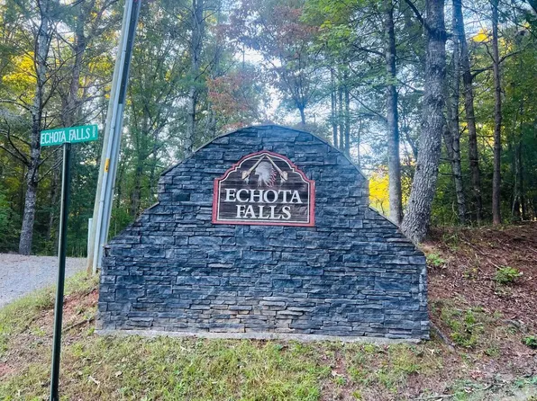 154 Otahki Trl, Ellijay, GA 30540