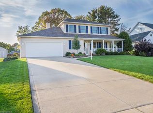 1558 Oak Tree Dr, Brunswick, OH 44212