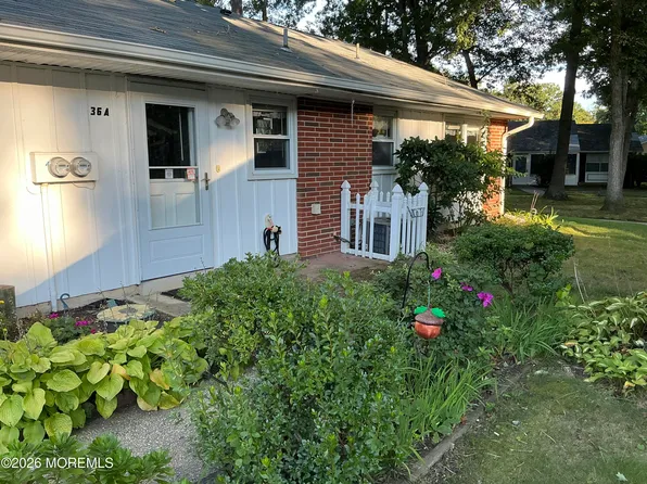 36A Cambridge Court, Lakewood, NJ 08701