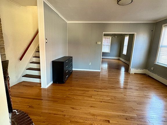 2nd image of 556 Targee St #1