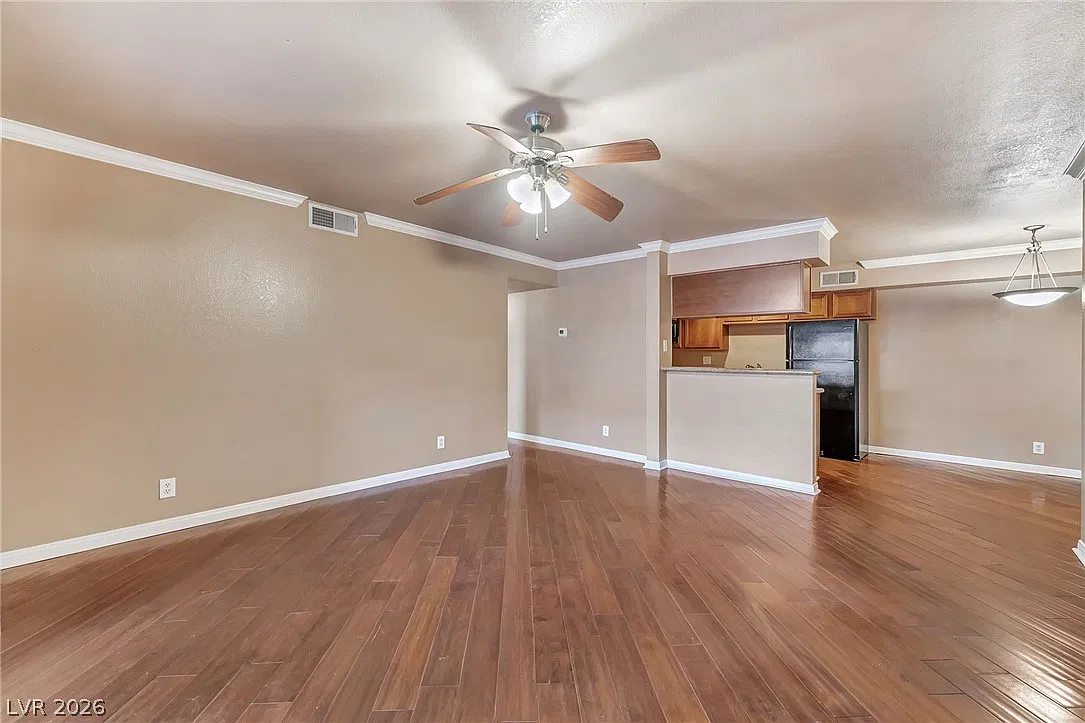 2 bed, 2.0 bath, 927 sqft, $1,175 — Photo 4