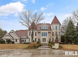 2634 Dunbarton Rd, Quincy, IL 62305