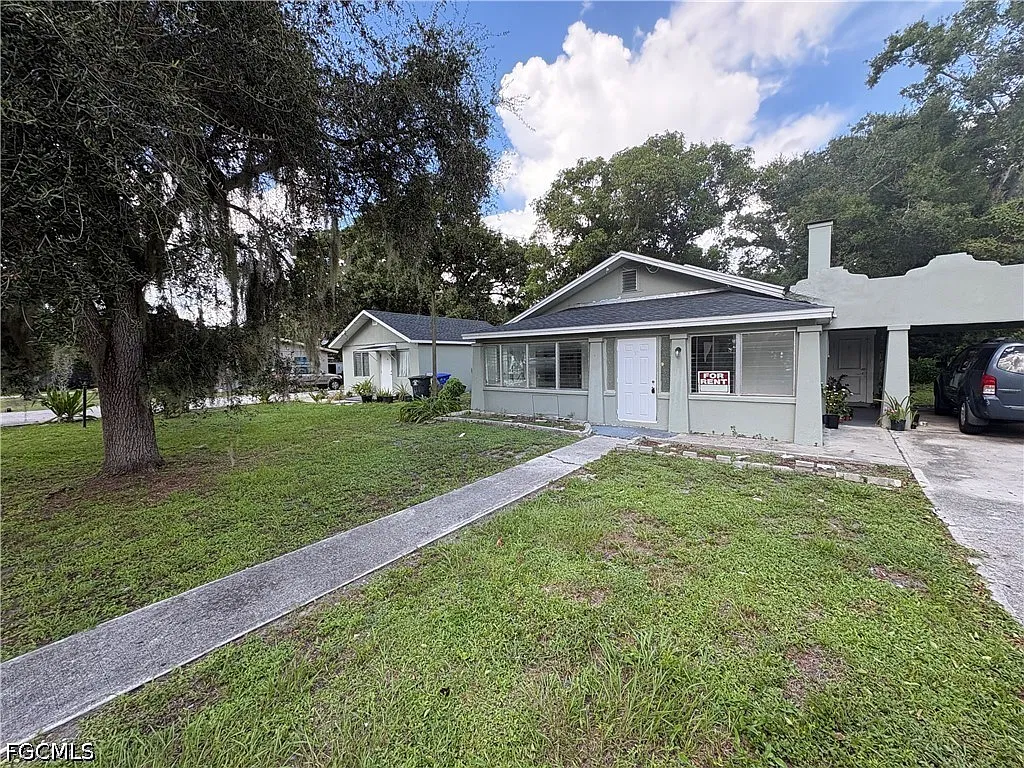3 bed, 1.0 bath, 1080 sqft, $1,500 — Photo 2