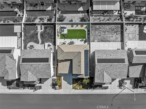 5th image of 571 Tucker Ave