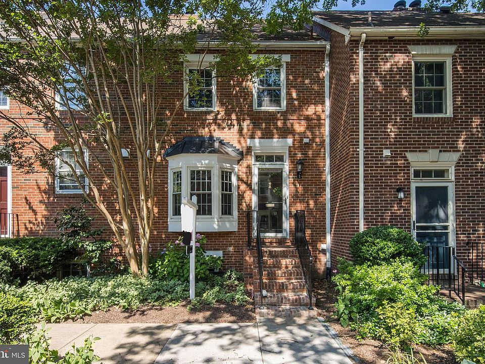 1st image of 435 Old Town Ct