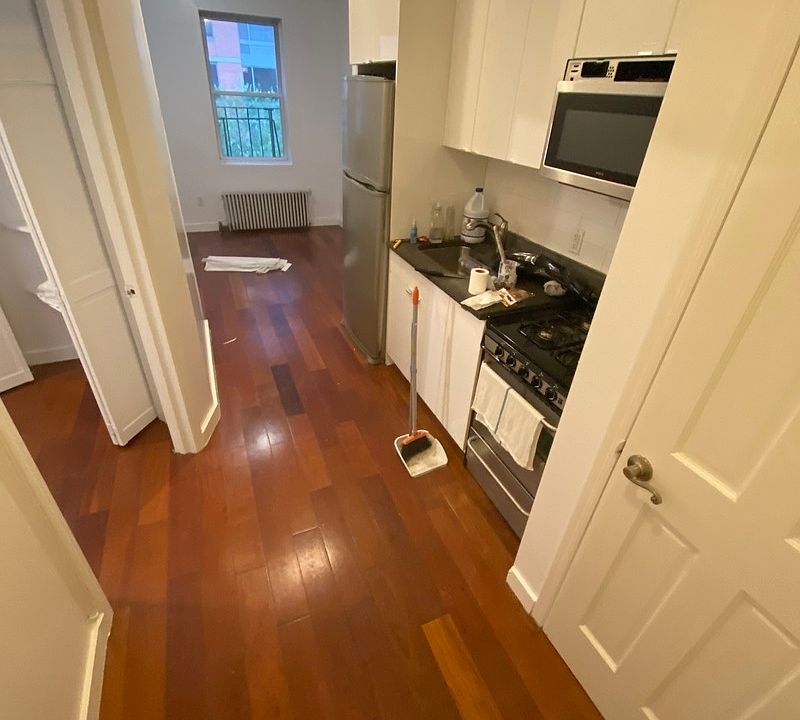 1st image of 239 E 33rd St #5E