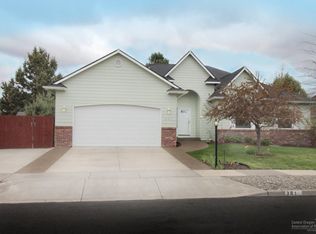 381 SE Soft Tail Loop, Bend, OR 97702