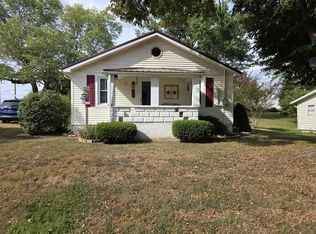 911 Stanford St, Science Hill, KY 42553