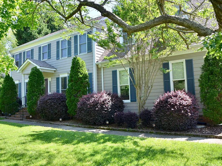 16508 Greenfarm Rd — Photo 2