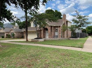 1702 Hood Ln, Grapevine, TX 76051