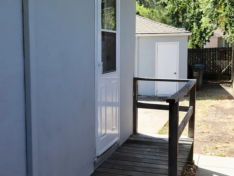 3729 Mosswood Dr — Photo 18
