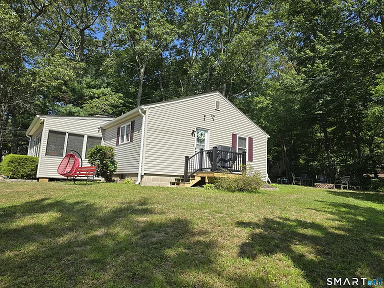 55 Dogwood Rd — Photo 3