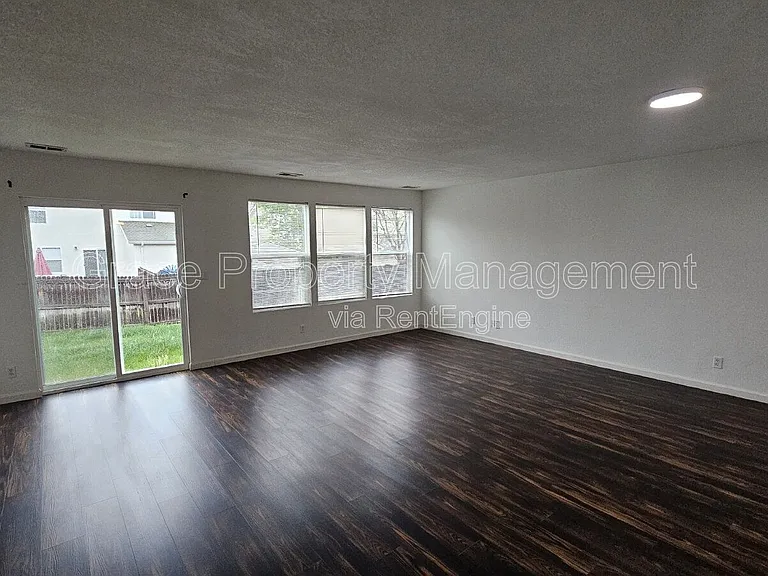 11016 Claude Ct — Photo 6