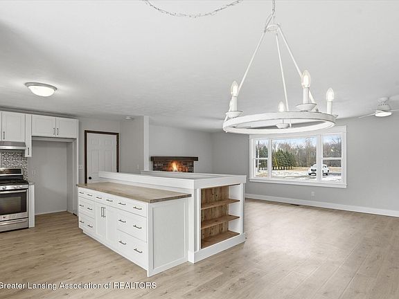 5th image of 17751 28 Mile Rd