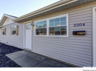 2204 Dunwich St, Springfield, IL 62702