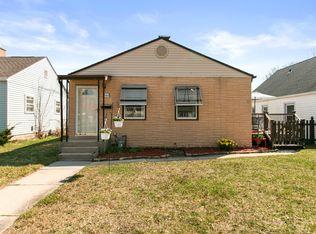 3610 S Taylor Ave, Milwaukee, WI 53207