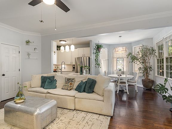 5th image of 4610 Asterwood Dr