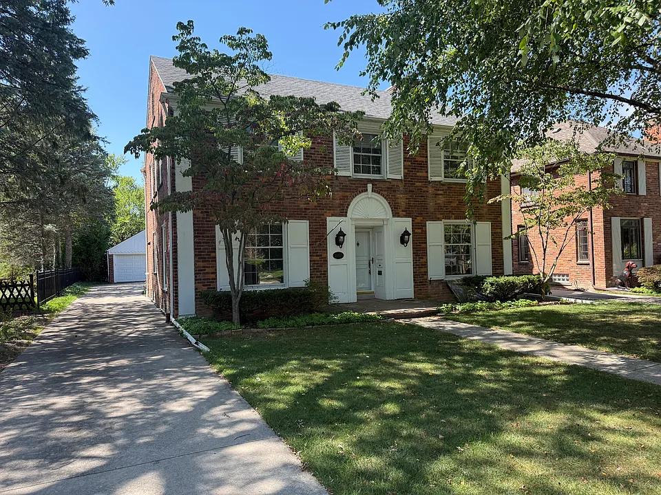1137 Audubon Rd