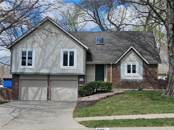 16010 W 149th Ter, Olathe, KS 66062