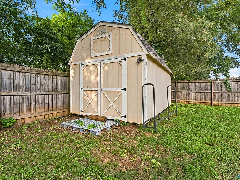 2524 Clovis Rd SW — Photo 16