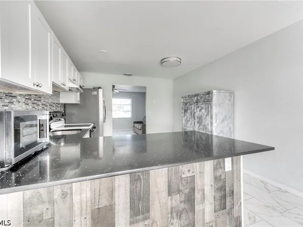 5227 Coronado Pkwy #1, Cape Coral, FL 33904