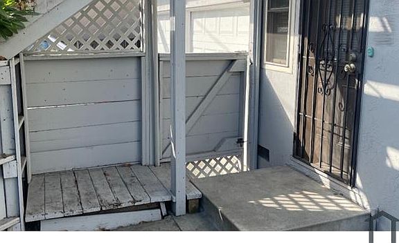 2nd image of 2021 Key Blvd
